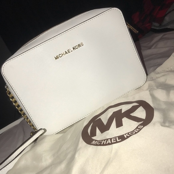 Michael Kors Jet Set Cross Body - Picture 1 of 4